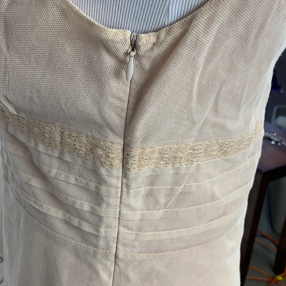 Tibi Sleeveless Lace Blouse - Picture 4 of 6